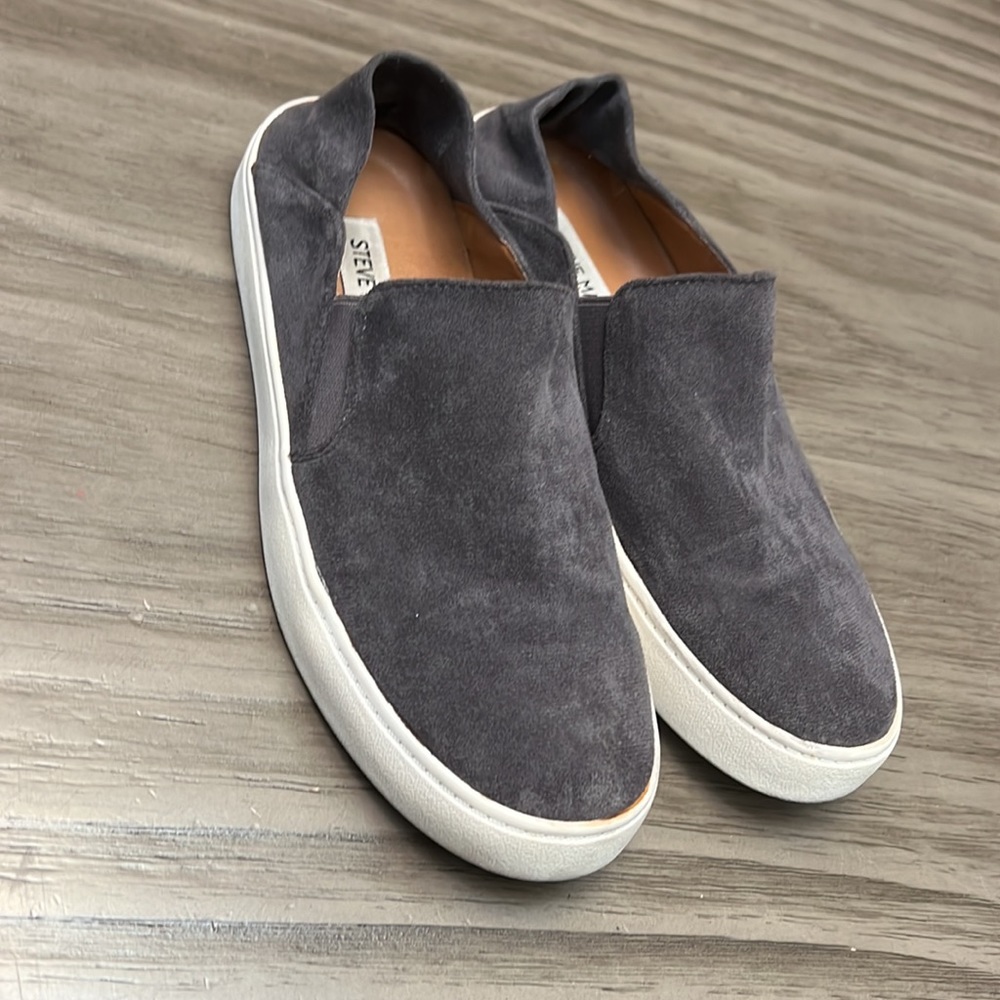STEVE MADDEN “FAYNA” SLIDE ON LEATHER SHOES 8